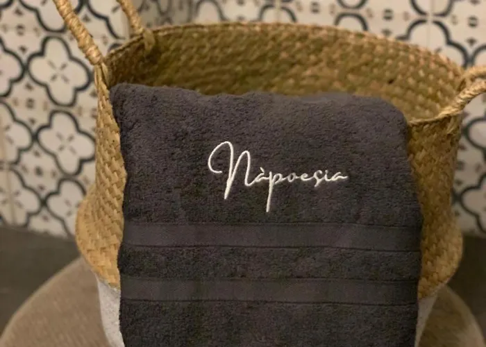 Daire Napoesia Duomo House Napoli